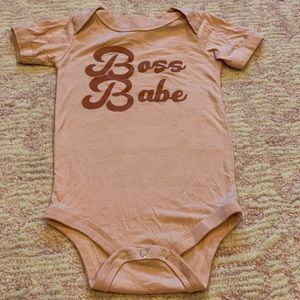 Boss Babe onesie Size 12-18 months EUC